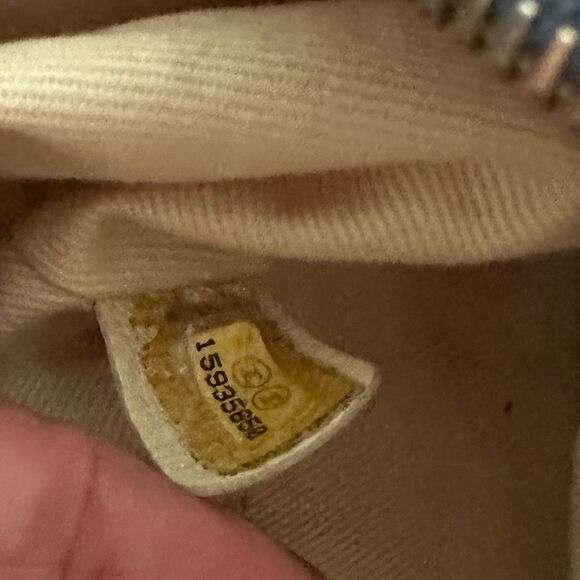 Chanel Quilted Shoulder Bag with Champagne Gold Accents - Picture 12 of 17